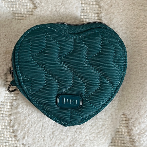 Lug Swivel Turquoise Quilted Crossbody Bag with Heart Pouch - Picture 2 of 5